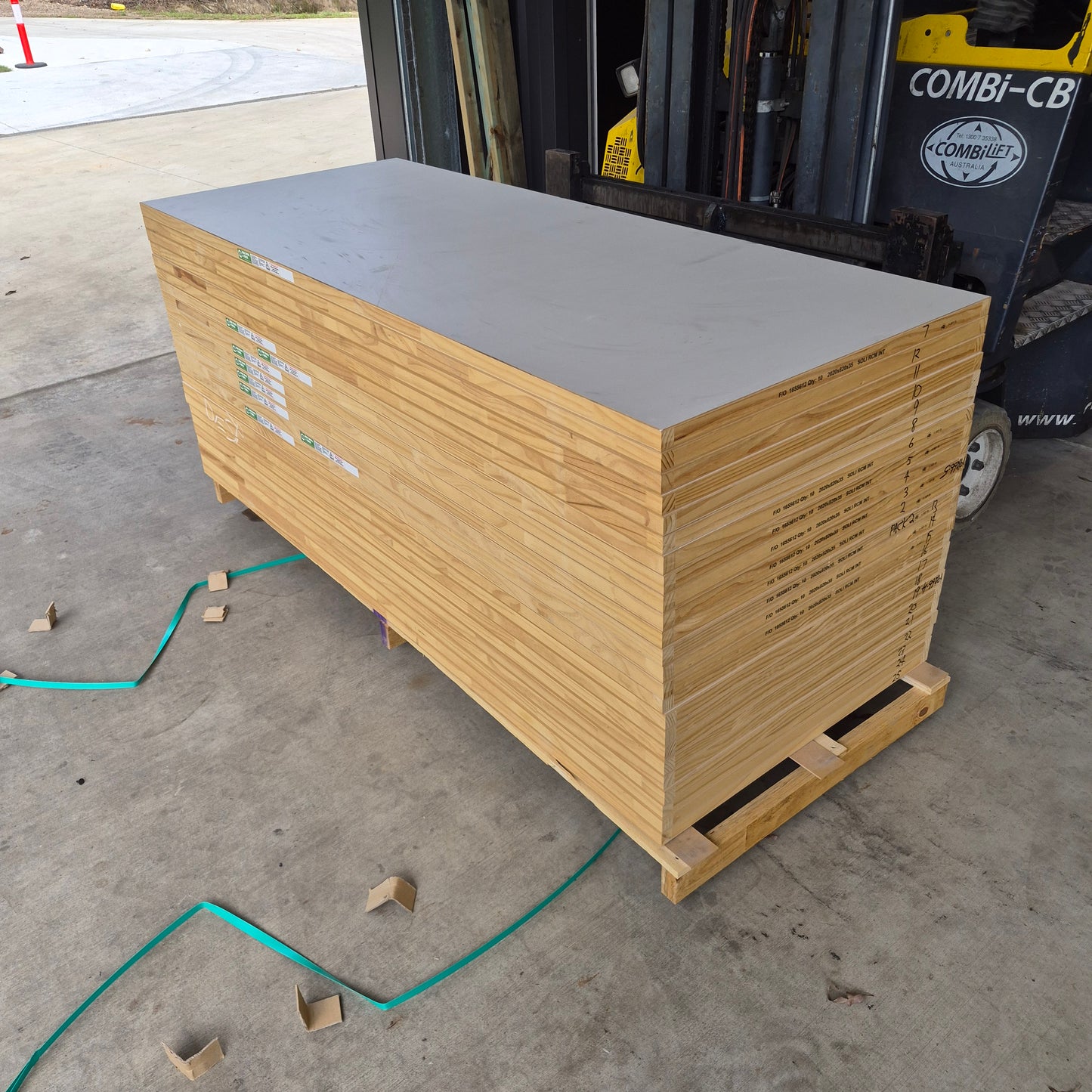 Timber Door - 2020h x 820w Plain Solid Core Internal Door *Factory 2nd* SKU: 10661