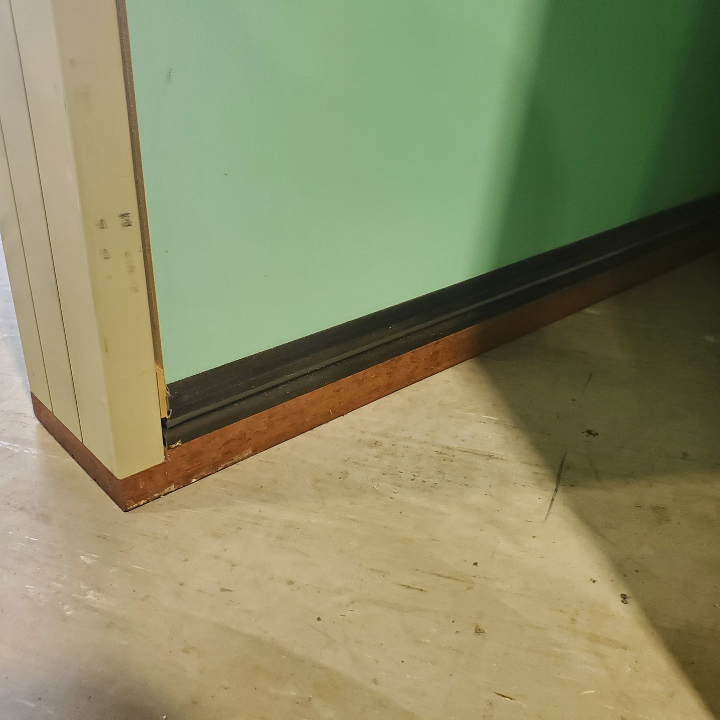 Timber Entry Door - Pre-Hung in a 2430h x 887w Frame Hollow Core Plain Door *Factory 2nd* 30461