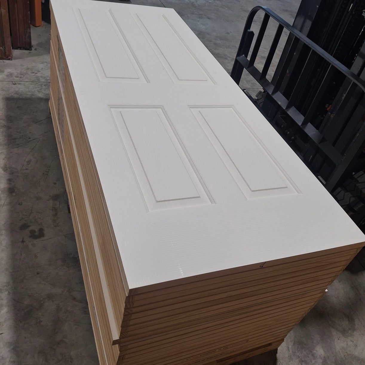 Timber Door - 2040h x 816w Hollow Core Interior Door w/ Pattern (OAK) *Factory 2nd* SKU: 20329