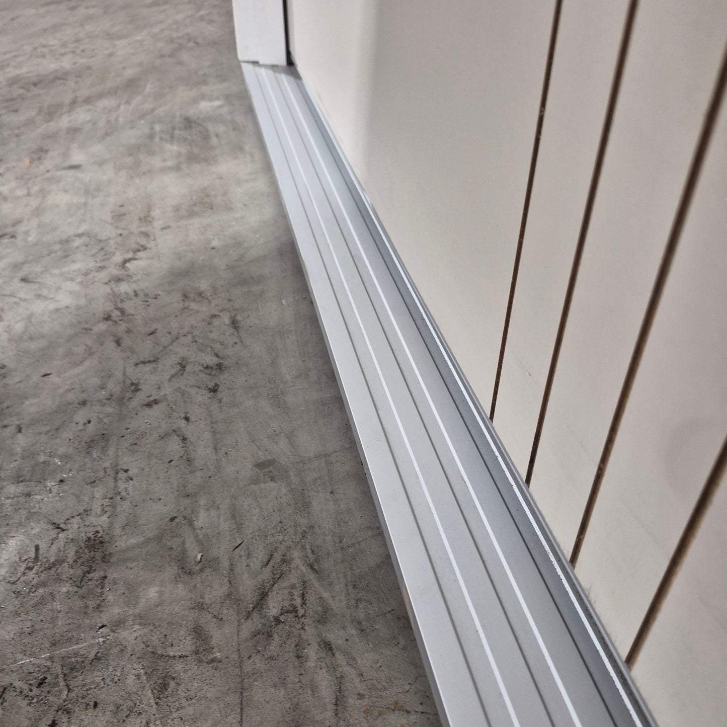 Internal Timber Door - 2040h x 870w Hollow Core, Pre-Hung in a 2090h x 912w Frame *Factory 2nd* 10734