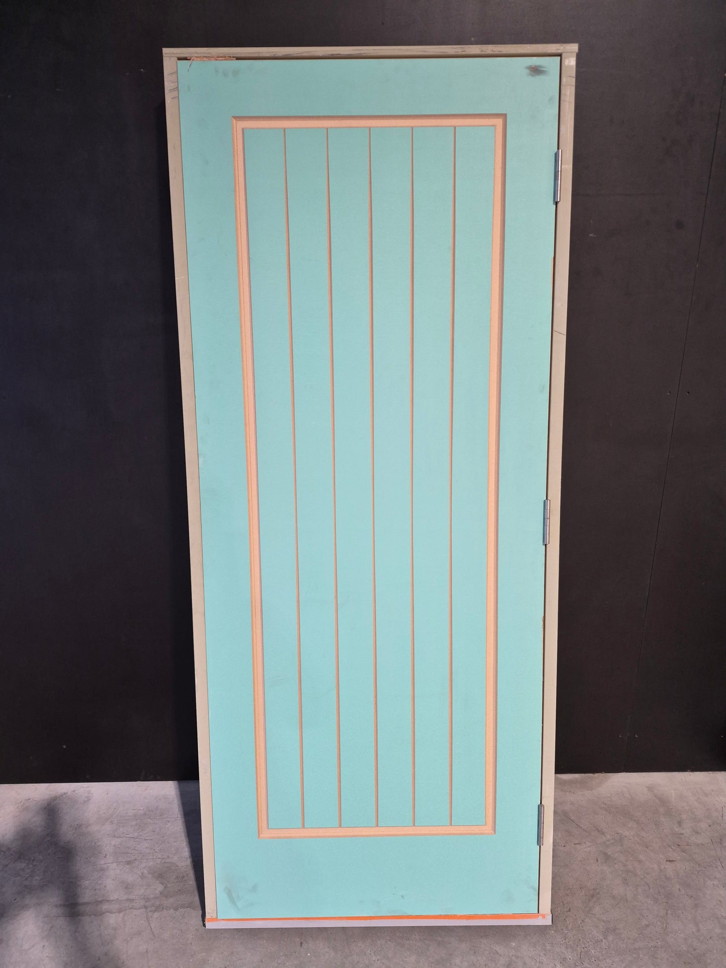 Timber Entry Door - Pre-Hung in a 2095h x 887w Frame w/ Pattern Both Sides (XV18) *Factory 2nd* 10743