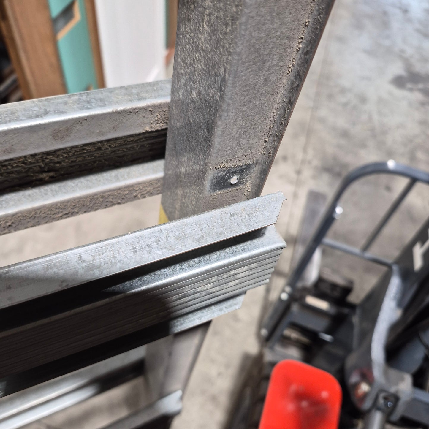 Cavity Slider Frame + Door - 2040h x 720w Hollow Core w/ Pattern (HA4) *Factory 2nd* SKU: 10752