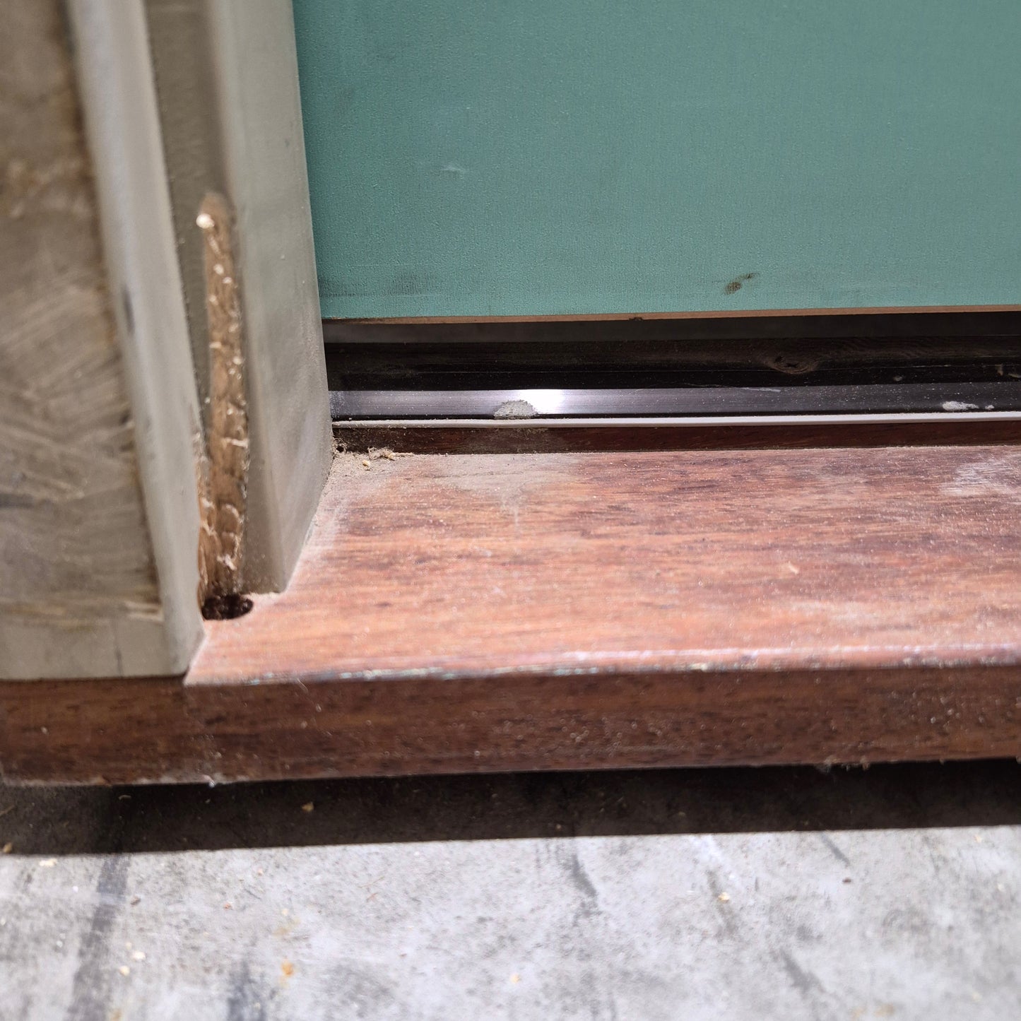 Timber Entry Door - Pre-Hung in a 2430h x 887w Frame w/ 1 x Clear Glass + Toplite *Factory 2nd* 10756