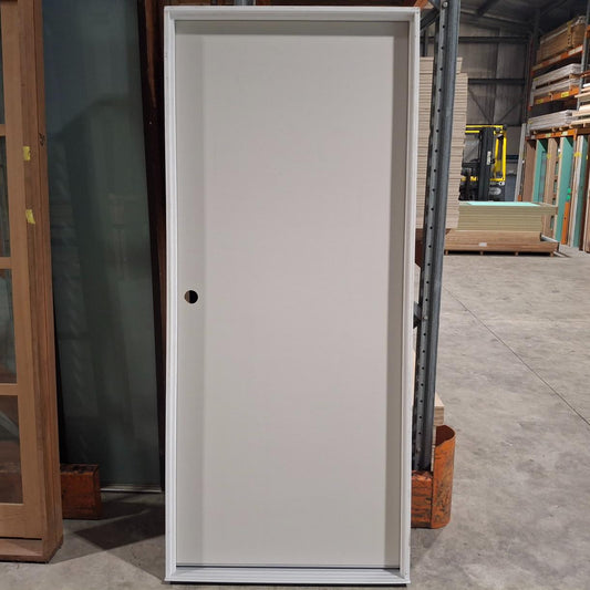 Internal Timber Door - 2040h x 870w Hollow Core, Hung in a 2090h x 910w Frame *Factory 2nd* 20541
