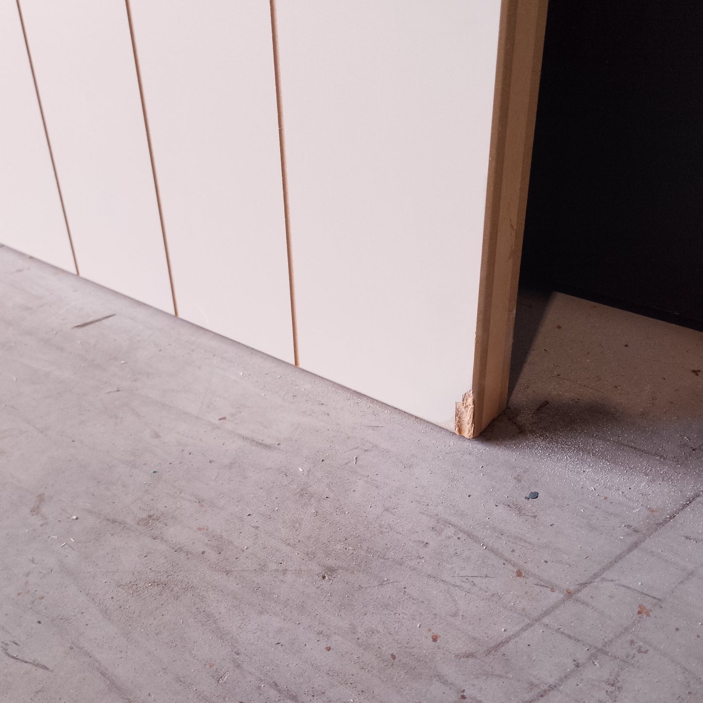 Internal Timber Door - 2340h x 820w Semi-Soid Core w/ Pattern  (DECO4S) *Factory 2nd* 30590