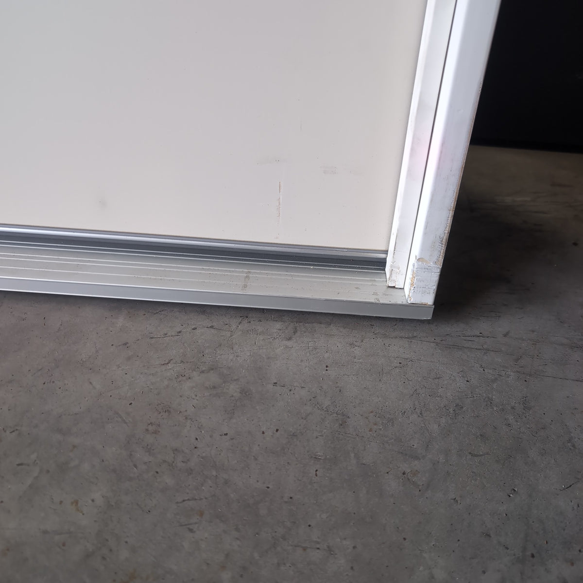 Internal Timber Door - Pre-Hung in a 2080h x 960w Frame w/ Plain Redicoat Finish *Factory 2nd* 30817
